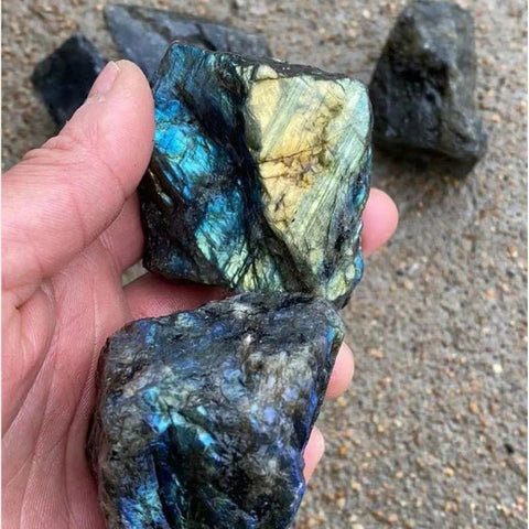 Natural Raw Labradorite Stones